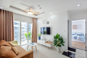 Min Cozy Nook Monarchy - 2BR luxury riverview